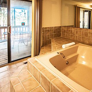 Sandcastle Cove &mdash; Sample Bathroom