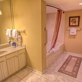 Foxhunt at Sapphire Valley &mdash; Sample Bathroom