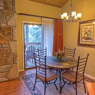 Foxhunt at Sapphire Valley &mdash; Sample Dining Area