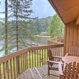 Foxhunt at Sapphire Valley &mdash; Sample Balcony