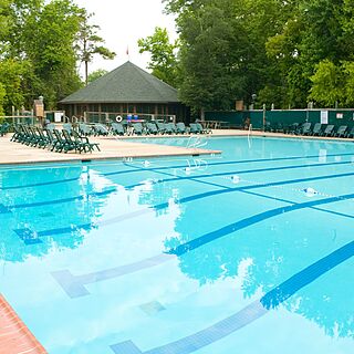 Beachwoods Resort — Pool