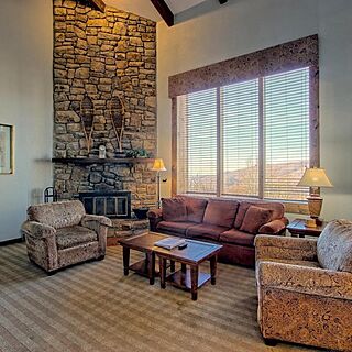The Highlands at Sugar — Sample Living Area