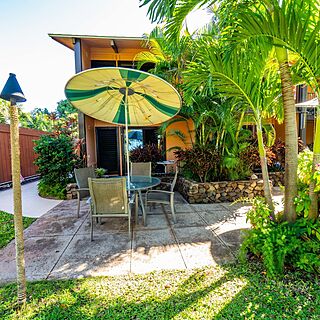 Kapulanikai Vacation Suites — Sample Patio