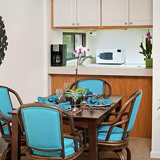 Kona Billfisher Resort — Sample Dining Area