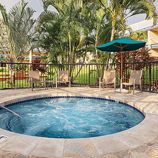 Kona Coast Resort — Hot Tub