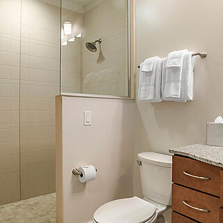 The Marquee Resort — Sample Bathroom