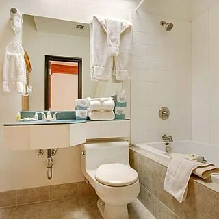 Hotel de L'Eau Vive — Sample Bathroom