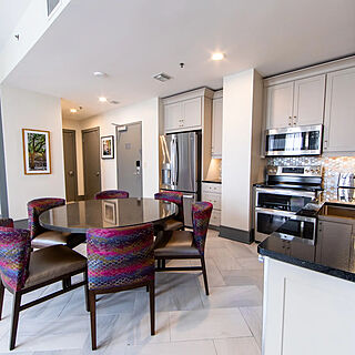 Holiday Inn Club Vacations New Orleans Resort — Sample Dining Area