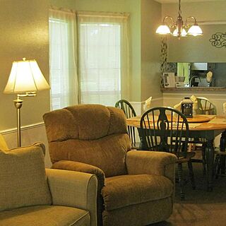 Hillcrest Lake Villas &mdash; Sample Living Area