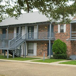 Hillcrest Lake Villas &mdash; Exterior