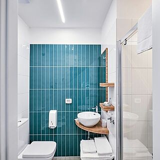 Hotel Storyville — Sample Bathroom
