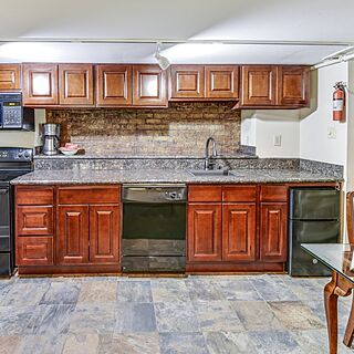 Plaza Suite Hotel Resort — Sample Kitchen