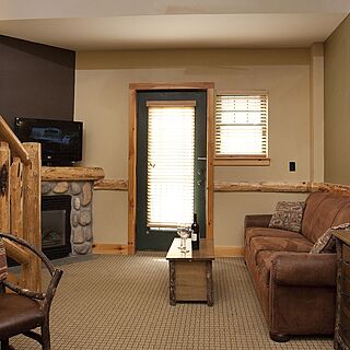 Hope Lake Lodge & Indoor Water Park — Sample Living Area