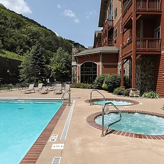 Liftside Village at Hunter Mountain Resort — Pool