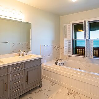 Port Trinitie — Sample Bathroom