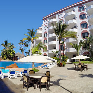 Costa Bonita Condominium & Beach Resort &mdash; Pool