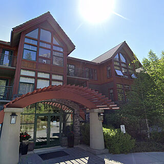 The Grand Canadian Resort of the Rockies — Exterior