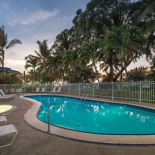 Club Wyndham Mauna Loa Village &mdash; Pool