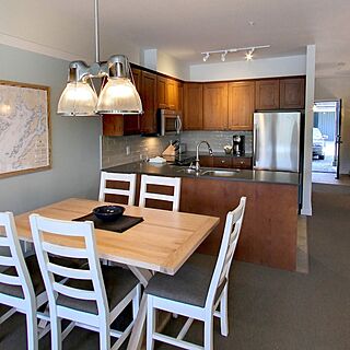 Embarc Ucluelet &mdash; Sample Dining Area