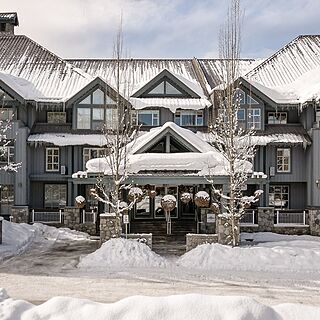 Glacier Lodge &mdash; Exterior