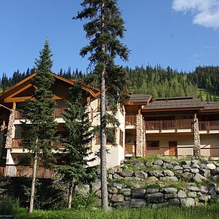 Pinnacle Lodge & Spa &mdash; Exterior