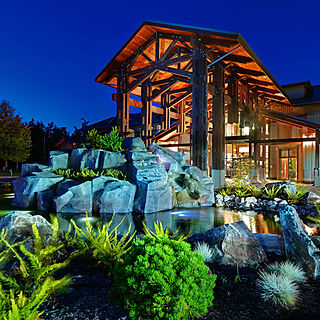 Sunrise Ridge Waterfront Resort — Exterior