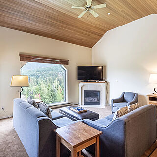 Whiski Jack at the Ironwood — Sample Living Area