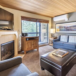 Whiski Jack at the Ironwood — Sample Living Area