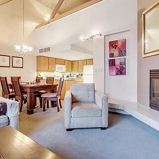 Powder's Edge — Sample Living Area