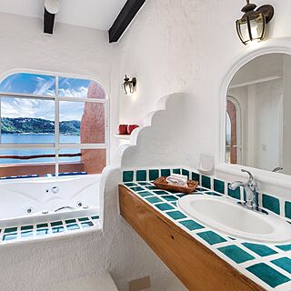 WorldMark Zihuatanejo — Sample Bathroom