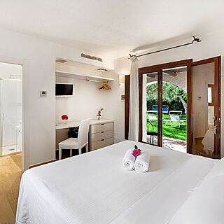 Villas Mediterraneas — Sample Bedroom
