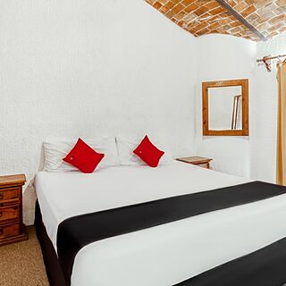 Capital O Villas de Ajijic — Sample Bedroom