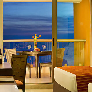 Sunset Plaza Beach Resort & Spa — Sample Bedroom