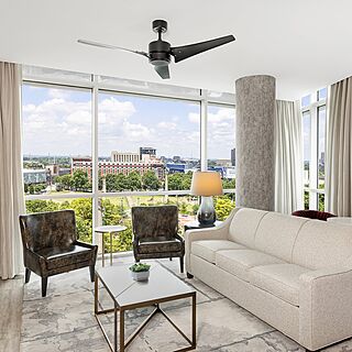Club Wyndham Atlanta &mdash; Sample living room