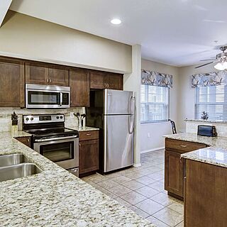 Greensview Branson — Sample Kitchen