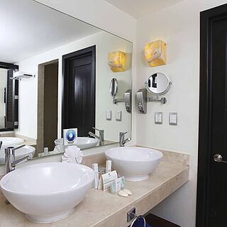 Sandos Caracol Beach Resort & Spa &mdash; Sample Bathroom