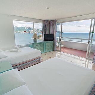 Plaza Hotel Club at Acapulco Playa Suites — Sample Bedroom