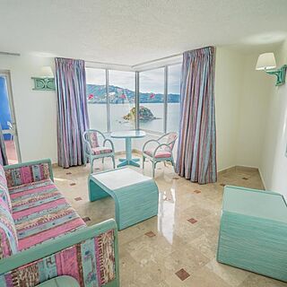 Plaza Hotel Club at Acapulco Playa Suites — Sample Living Area