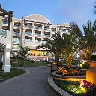 Punta Pacifico &mdash; Exterior