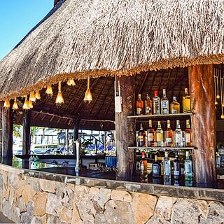 Reef Yucatán All Inclusive Hotel & Convention Center — Pool Bar