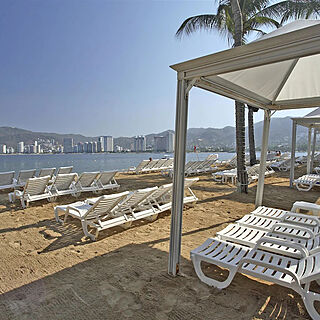 Park Royal Acapulco — Beach