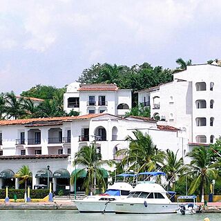 Hotel Marina Resort & Beach Club &mdash; Exterior