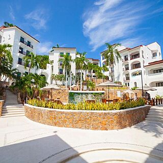 Hotel Marina Resort & Beach Club &mdash; Exterior