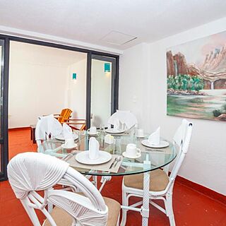 Hotel Marina Resort & Beach Club &mdash; Sample Dining Area