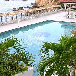 Las Torres Gemelas — Pool