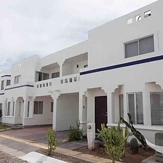 Loma Bonita — Exterior
