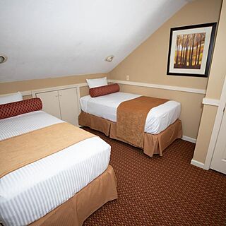 InnSeason Resorts Pollard Brook — Sample Bedroom