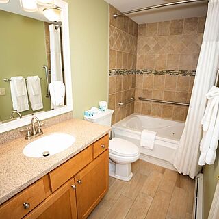InnSeason Resorts Pollard Brook — Sample Bathroom
