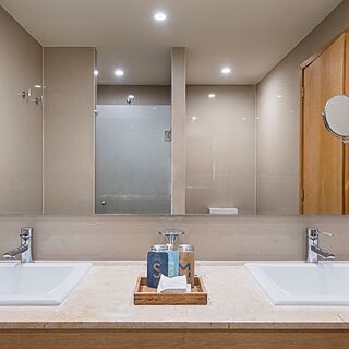 Hotel NYX Cancun — Sample Bathroom