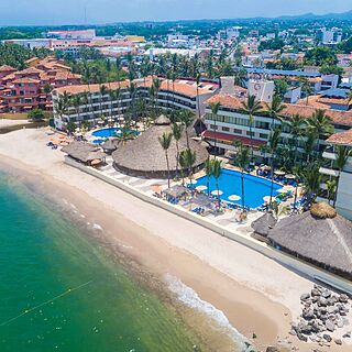 Hotel Las Palmas Beach Resort — Exterior